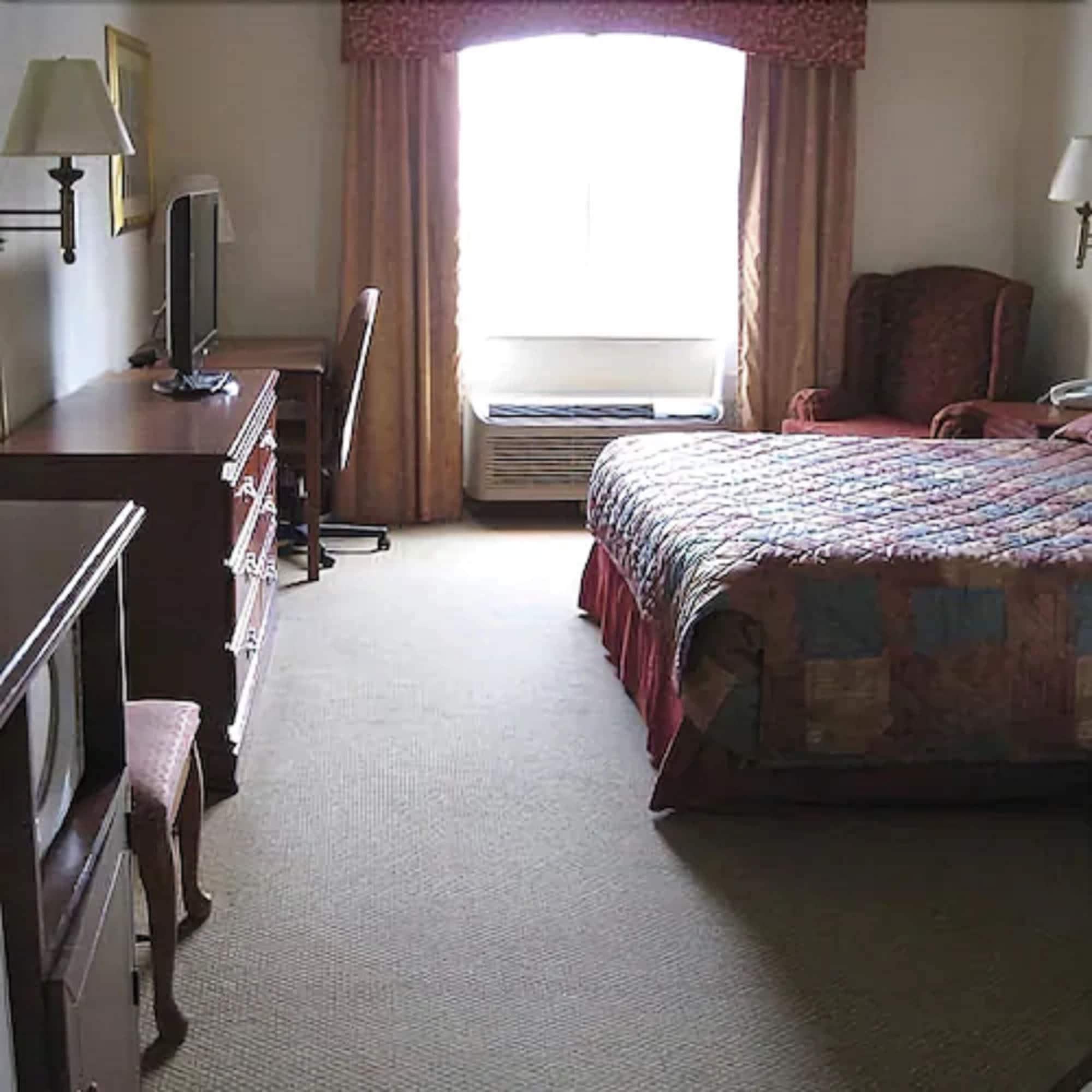 Econo Inn&suites - Hotel 2*