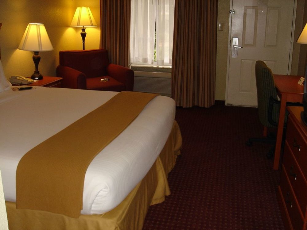 Econo Inn&suites -