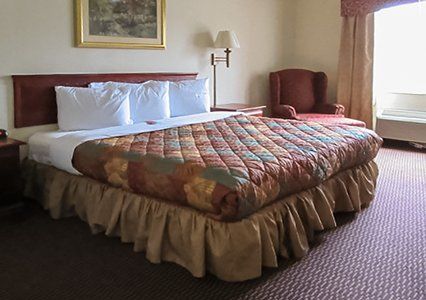 Econo Inn&suites - Hotel 2*